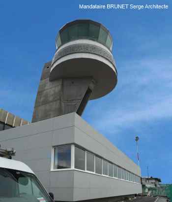 Bloc technique - tour de contrôle - vigie Aéroport de Pau.jpg